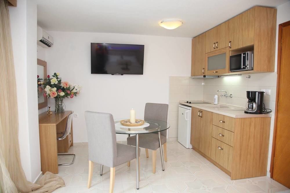 Hotel Apartment Kastoria Hanioti Ngoại thất bức ảnh